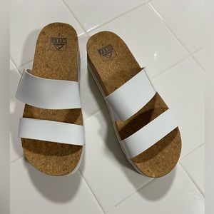 Reef cushion vista higher slides